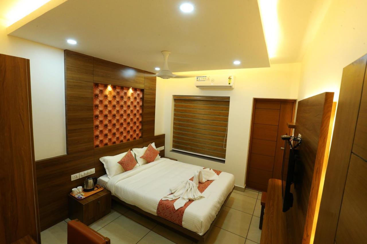 Ahlan Luxury Rooms Kochi المظهر الخارجي الصورة